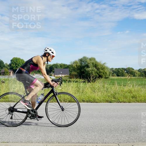 31.08.2025 - Elbe Triathlon Hamburg Michael Burmester http://msf.ph/oto/8690725 31.08.2025 09:45:12 Radfahren 427, 720, 911 meine-sportfotos.de