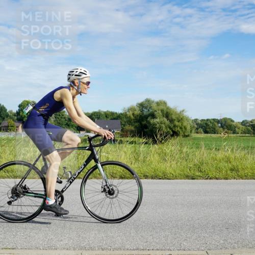 31.08.2025 - Elbe Triathlon Hamburg Michael Burmester http://msf.ph/oto/8690753 31.08.2025 09:45:50 Radfahren 305, 534, 588, 905, 930 meine-sportfotos.de