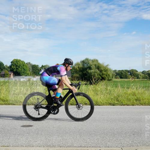 31.08.2025 - Elbe Triathlon Hamburg Michael Burmester http://msf.ph/oto/8690755 31.08.2025 09:46:00 Radfahren 464, 466, 712, 868, 906 meine-sportfotos.de