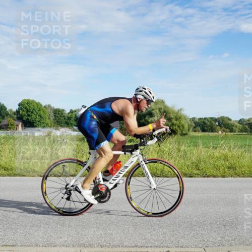 31.08.2025 - Elbe Triathlon Hamburg Michael Burmester http://msf.ph/oto/8690762 31.08.2025 09:46:08 Radfahren 463, 553, 600, 740, 803, 820, 876, 906 meine-sportfotos.de