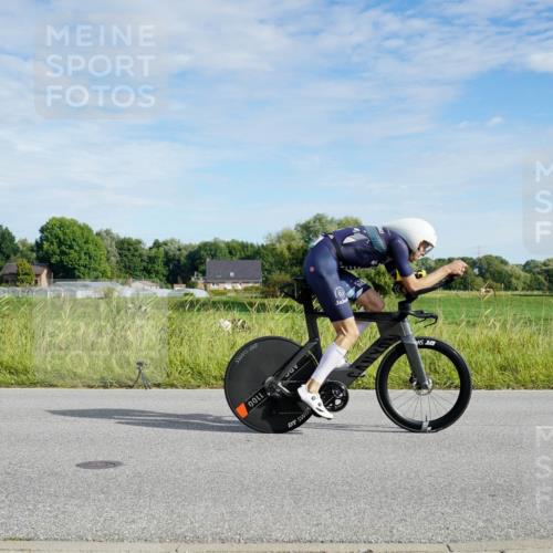 31.08.2025 - Elbe Triathlon Hamburg Michael Burmester http://msf.ph/oto/8690766 31.08.2025 09:46:09 Radfahren 463, 553, 600, 740, 803, 820, 876, 906 meine-sportfotos.de