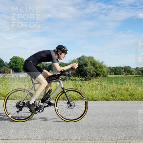 31.08.2025 - Elbe Triathlon Hamburg Michael Burmester http://msf.ph/oto/8690781 31.08.2025 09:46:28 Radfahren 419, 421, 439, 494, 599, 909 meine-sportfotos.de