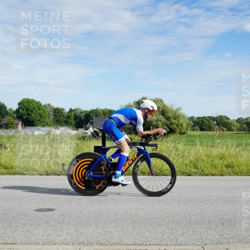 31.08.2025 - Elbe Triathlon Hamburg Michael Burmester http://msf.ph/oto/8690796 31.08.2025 09:46:46 Radfahren 294, 329, 526, 569, 570, 589, 729, 750, 759, 771, 838 meine-sportfotos.de