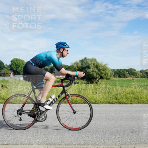 31.08.2025 - Elbe Triathlon Hamburg Michael Burmester http://msf.ph/oto/8690804 31.08.2025 09:46:54 Radfahren 384, 399, 589, 729 meine-sportfotos.de