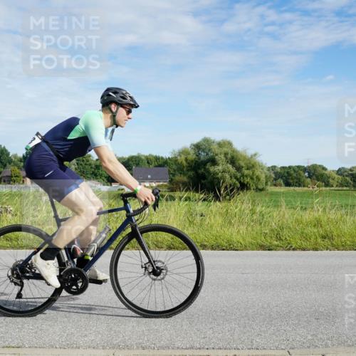 31.08.2025 - Elbe Triathlon Hamburg Michael Burmester http://msf.ph/oto/8690817 31.08.2025 09:47:15 Radfahren 400, 531, 533, 655, 723, 749, 915 meine-sportfotos.de