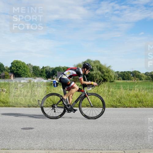 31.08.2025 - Elbe Triathlon Hamburg Michael Burmester http://msf.ph/oto/8690821 31.08.2025 09:47:17 Radfahren 400, 516, 533, 545, 723, 749, 915 meine-sportfotos.de