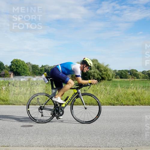 31.08.2025 - Elbe Triathlon Hamburg Michael Burmester http://msf.ph/oto/8690834 31.08.2025 09:47:39 Radfahren 253, 657, 754, 828, 850, 912 meine-sportfotos.de