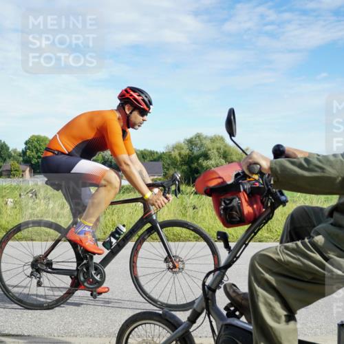 31.08.2025 - Elbe Triathlon Hamburg Michael Burmester http://msf.ph/oto/8690837 31.08.2025 09:47:46 Radfahren 256, 374, 413, 674, 912 meine-sportfotos.de