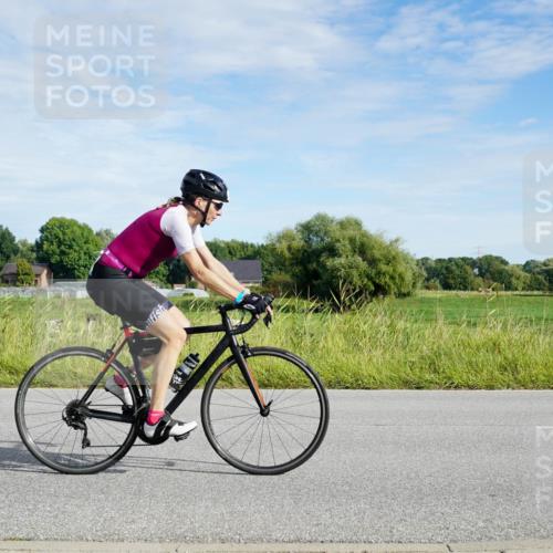 31.08.2025 - Elbe Triathlon Hamburg Michael Burmester http://msf.ph/oto/8690872 31.08.2025 09:48:28 Radfahren 291, 547, 654, 682, 844, 903 meine-sportfotos.de