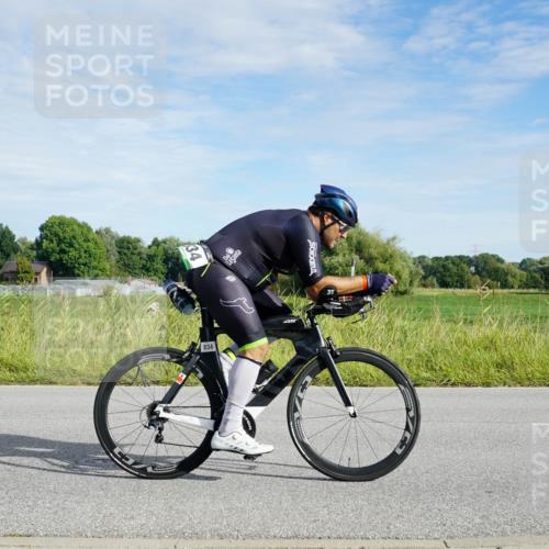 31.08.2025 - Elbe Triathlon Hamburg Michael Burmester http://msf.ph/oto/8690930 31.08.2025 09:49:38 Radfahren 410, 783, 834, 892, 914 meine-sportfotos.de