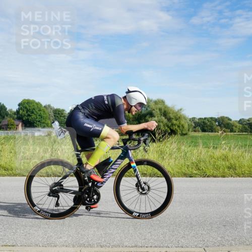 31.08.2025 - Elbe Triathlon Hamburg Michael Burmester http://msf.ph/oto/8690936 31.08.2025 09:50:02 Radfahren 504, 824, 863 meine-sportfotos.de