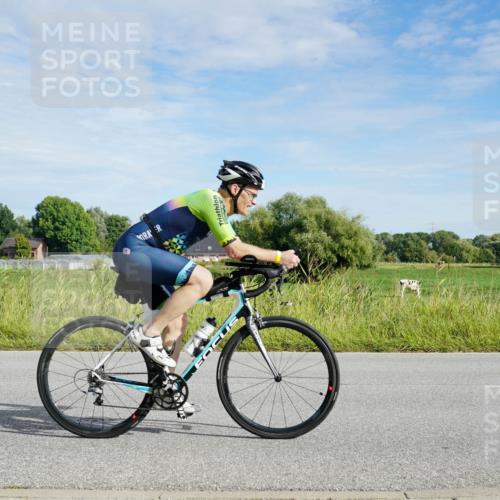 31.08.2025 - Elbe Triathlon Hamburg Michael Burmester http://msf.ph/oto/8690965 31.08.2025 09:50:48 Radfahren 397, 470, 689, 730, 735, 812, 832, 861, 918 meine-sportfotos.de