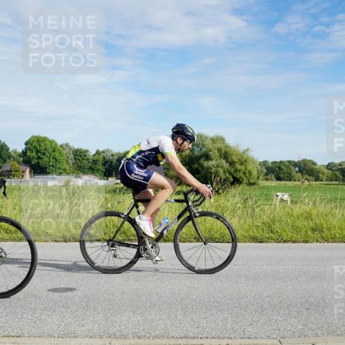 31.08.2025 - Elbe Triathlon Hamburg Michael Burmester http://msf.ph/oto/8690967 31.08.2025 09:50:49 Radfahren 397, 470, 596, 689, 730, 735, 812, 832, 861, 918 meine-sportfotos.de