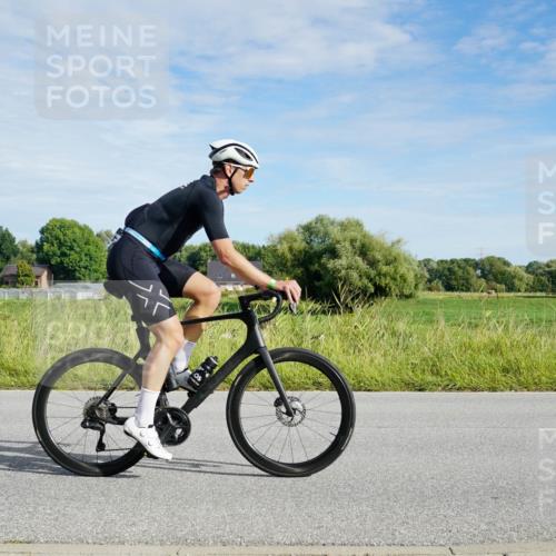 31.08.2025 - Elbe Triathlon Hamburg Michael Burmester http://msf.ph/oto/8690986 31.08.2025 09:51:24 Radfahren 446, 447, 456, 769, 796, 810, 814, 879 meine-sportfotos.de