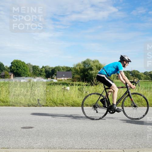 31.08.2025 - Elbe Triathlon Hamburg Michael Burmester http://msf.ph/oto/8691032 31.08.2025 09:52:19 Radfahren 297, 386, 517, 642, 703, 747, 895 meine-sportfotos.de