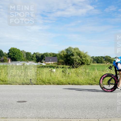 31.08.2025 - Elbe Triathlon Hamburg Michael Burmester http://msf.ph/oto/8691033 31.08.2025 09:52:20 Radfahren 297, 386, 517, 642, 703, 747, 895 meine-sportfotos.de