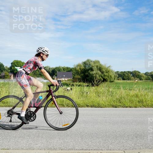 31.08.2025 - Elbe Triathlon Hamburg Michael Burmester http://msf.ph/oto/8691038 31.08.2025 09:52:30 Radfahren 327, 575, 789 meine-sportfotos.de