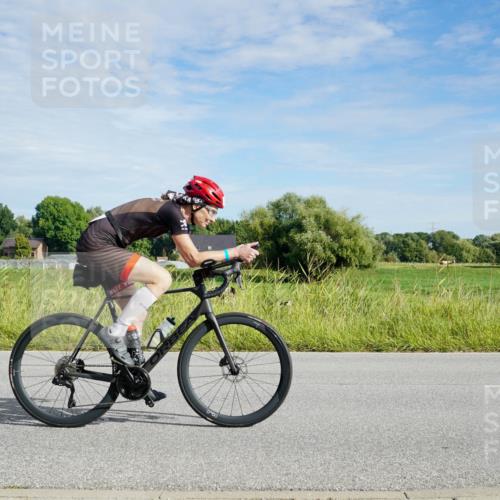 31.08.2025 - Elbe Triathlon Hamburg Michael Burmester http://msf.ph/oto/8691039 31.08.2025 09:52:32 Radfahren 327, 575, 789 meine-sportfotos.de