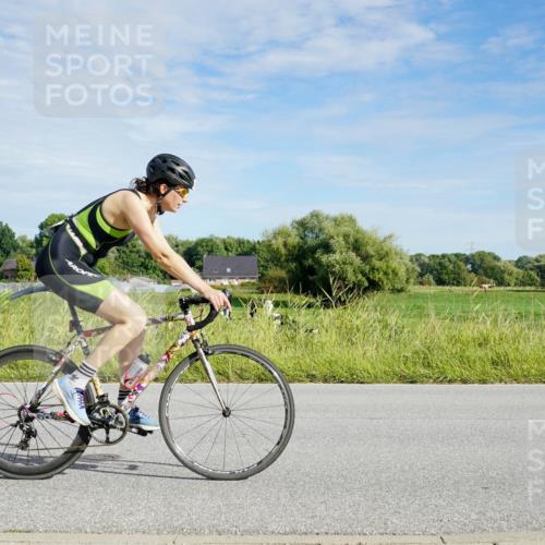 31.08.2025 - Elbe Triathlon Hamburg Michael Burmester http://msf.ph/oto/8691049 31.08.2025 09:52:49 Radfahren 543, 741, 788, 809 meine-sportfotos.de