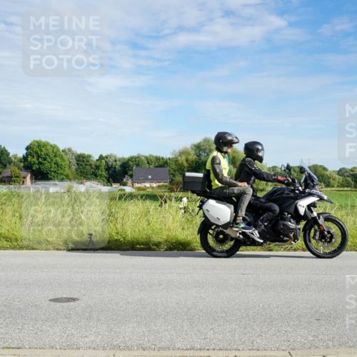 31.08.2025 - Elbe Triathlon Hamburg Michael Burmester http://msf.ph/oto/8691052 31.08.2025 09:52:59 Radfahren 454, 514, 677, 687, 736, 753, 894 meine-sportfotos.de