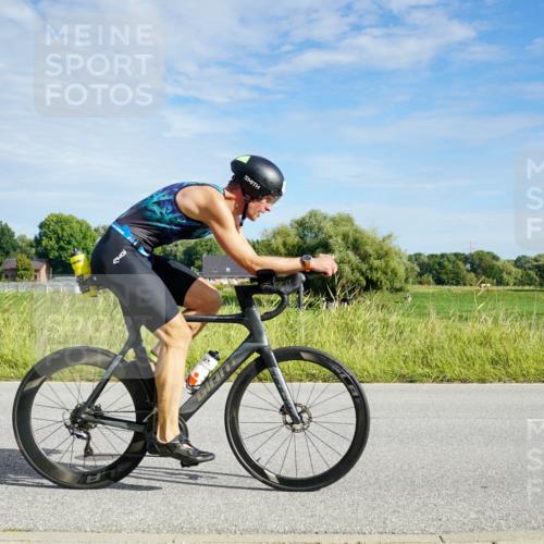 31.08.2025 - Elbe Triathlon Hamburg Michael Burmester http://msf.ph/oto/8691123 31.08.2025 09:54:40 Radfahren 496, 619, 630, 805 meine-sportfotos.de