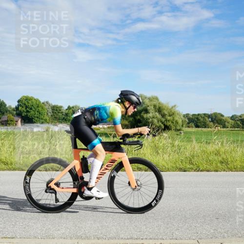 31.08.2025 - Elbe Triathlon Hamburg Michael Burmester http://msf.ph/oto/8691125 31.08.2025 09:54:41 Radfahren 496, 530, 587, 619, 630, 805 meine-sportfotos.de