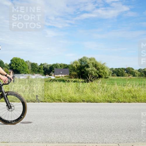31.08.2025 - Elbe Triathlon Hamburg Michael Burmester http://msf.ph/oto/8691138 31.08.2025 09:54:57 Radfahren 402, 404, 449, 497, 616, 625, 652 meine-sportfotos.de