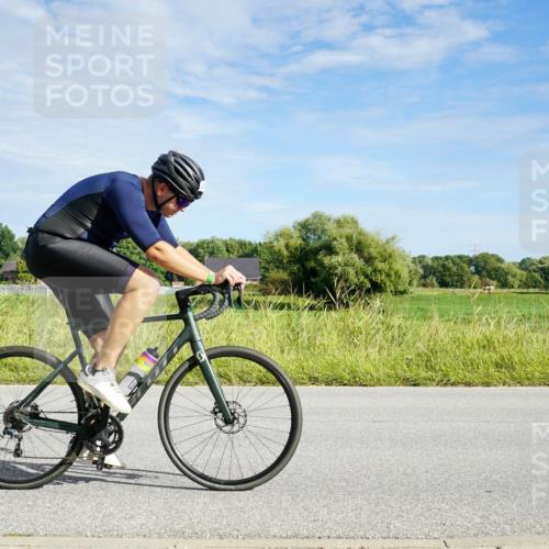 31.08.2025 - Elbe Triathlon Hamburg Michael Burmester http://msf.ph/oto/8691140 31.08.2025 09:55:01 Radfahren 402, 404, 459, 625, 652 meine-sportfotos.de