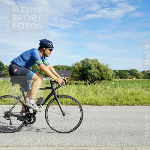 31.08.2025 - Elbe Triathlon Hamburg Michael Burmester http://msf.ph/oto/8691153 31.08.2025 09:55:21 Radfahren 418, 444, 701, 785 meine-sportfotos.de