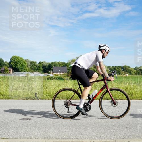 31.08.2025 - Elbe Triathlon Hamburg Michael Burmester http://msf.ph/oto/8691175 31.08.2025 09:55:50 Radfahren 289, 558, 631, 745, 910 meine-sportfotos.de