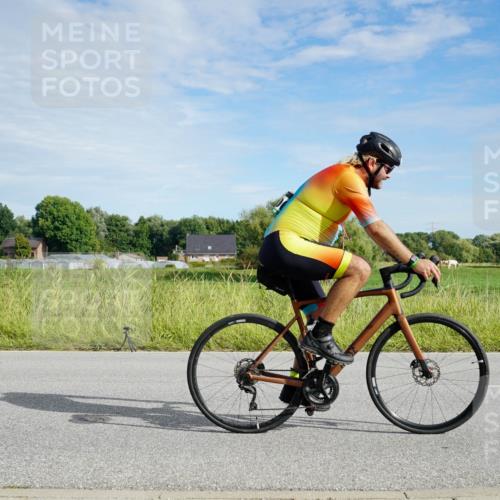31.08.2025 - Elbe Triathlon Hamburg Michael Burmester http://msf.ph/oto/8691199 31.08.2025 09:56:12 Radfahren 499, 500, 522, 590, 650, 775, 830, 840, 853 meine-sportfotos.de