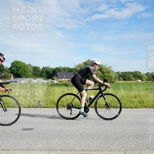 31.08.2025 - Elbe Triathlon Hamburg Michael Burmester http://msf.ph/oto/8691202 31.08.2025 09:56:12 Radfahren 499, 500, 522, 590, 650, 775, 830, 840, 853 meine-sportfotos.de