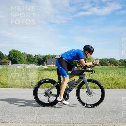 31.08.2025 - Elbe Triathlon Hamburg Michael Burmester http://msf.ph/oto/8691240 31.08.2025 09:56:47 Radfahren 417, 477, 602, 680, 711, 715, 815 meine-sportfotos.de