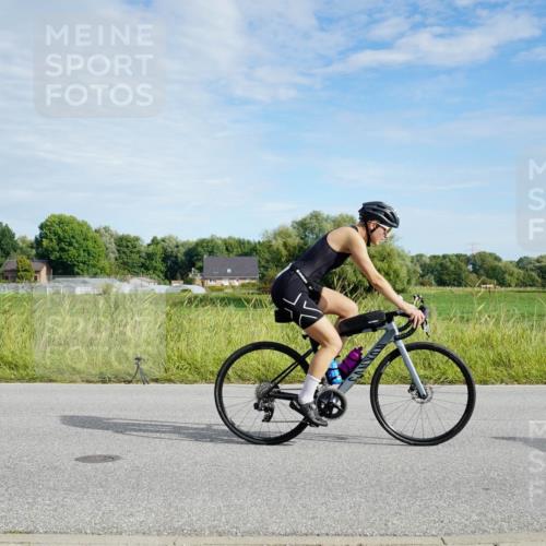 31.08.2025 - Elbe Triathlon Hamburg Michael Burmester http://msf.ph/oto/8691254 31.08.2025 09:57:20 Radfahren 490, 629, 648, 665, 851, 882, 887 meine-sportfotos.de