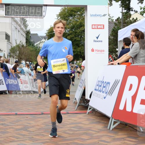 31.08.2025 - 21. Blankeneser Heldenlauf Strokosch-Dieckow http://msf.ph/oto/8691255 31.08.2025 10:31:01 Ziel 2594, 2376, 2209, 2136, 2600, 2206, 2018 meine-sportfotos.de