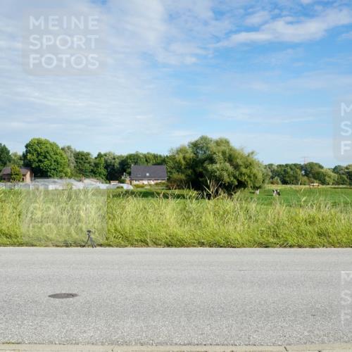 31.08.2025 - Elbe Triathlon Hamburg Michael Burmester http://msf.ph/oto/8691277 31.08.2025 09:57:48 Radfahren 302, 679, 821 meine-sportfotos.de