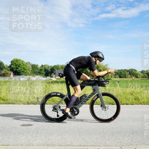 31.08.2025 - Elbe Triathlon Hamburg Michael Burmester http://msf.ph/oto/8691296 31.08.2025 09:58:00 Radfahren 486, 646, 916 meine-sportfotos.de