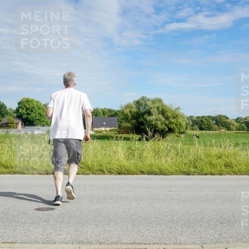 31.08.2025 - Elbe Triathlon Hamburg Michael Burmester http://msf.ph/oto/8691298 31.08.2025 09:58:04 Radfahren 646, 779 meine-sportfotos.de
