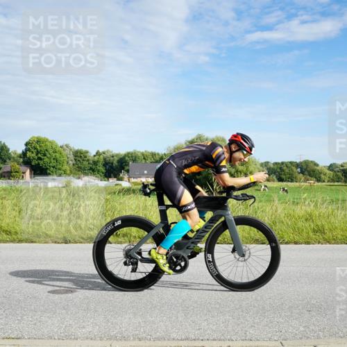 31.08.2025 - Elbe Triathlon Hamburg Michael Burmester http://msf.ph/oto/8691339 31.08.2025 09:59:09 Radfahren 633, 700, 800 meine-sportfotos.de