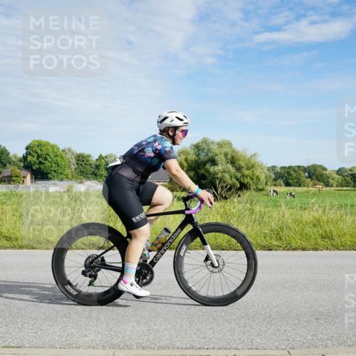 31.08.2025 - Elbe Triathlon Hamburg Michael Burmester http://msf.ph/oto/8691343 31.08.2025 09:59:14 Radfahren 387, 624, 633, 732, 800, 835, 845 meine-sportfotos.de