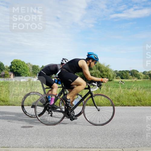 31.08.2025 - Elbe Triathlon Hamburg Michael Burmester http://msf.ph/oto/8691366 31.08.2025 09:59:40 Radfahren 438, 489, 607, 610, 617, 622, 681 meine-sportfotos.de