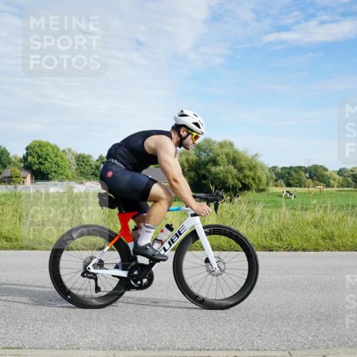 31.08.2025 - Elbe Triathlon Hamburg Michael Burmester http://msf.ph/oto/8691369 31.08.2025 09:59:50 Radfahren 455, 469, 494, 527, 667 meine-sportfotos.de