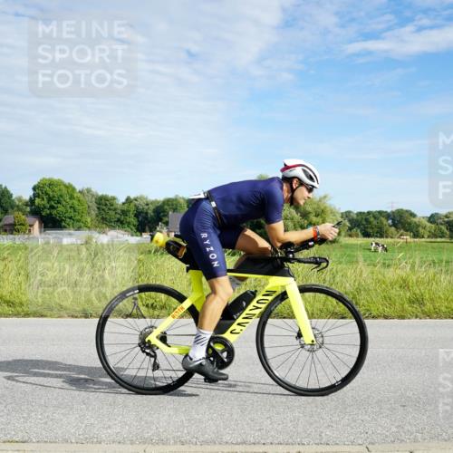 31.08.2025 - Elbe Triathlon Hamburg Michael Burmester http://msf.ph/oto/8691394 31.08.2025 10:00:27 Radfahren 526, 589, 717, 759 meine-sportfotos.de