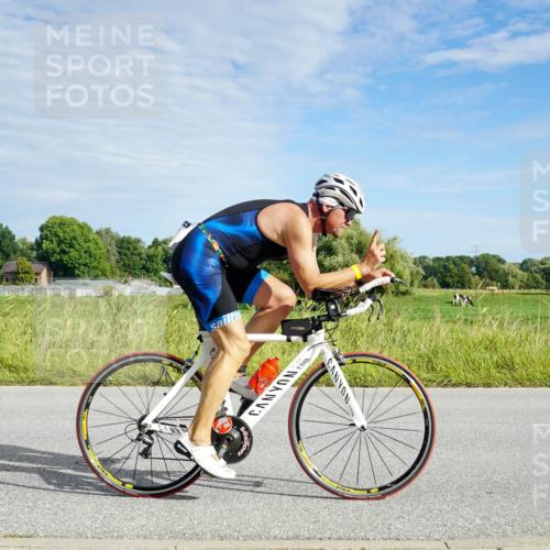 31.08.2025 - Elbe Triathlon Hamburg Michael Burmester http://msf.ph/oto/8691400 31.08.2025 10:00:39 Radfahren 420, 635, 707, 740, 869, 896 meine-sportfotos.de