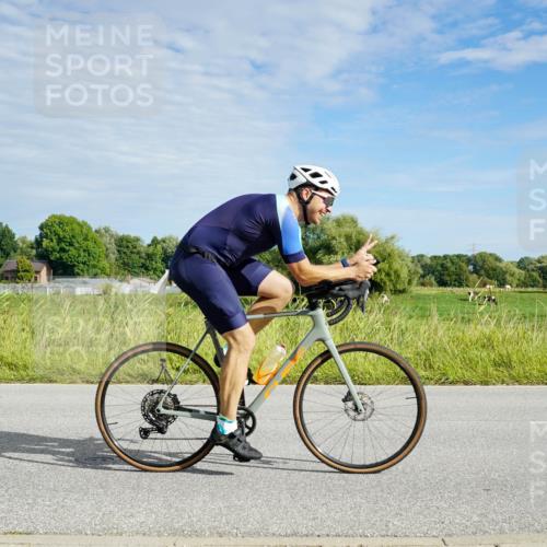 31.08.2025 - Elbe Triathlon Hamburg Michael Burmester http://msf.ph/oto/8691424 31.08.2025 10:01:24 Radfahren 431, 534, 691, 786, 823, 826 meine-sportfotos.de