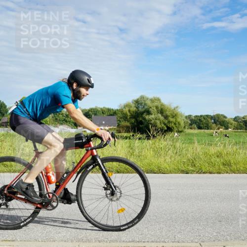 31.08.2025 - Elbe Triathlon Hamburg Michael Burmester http://msf.ph/oto/8691437 31.08.2025 10:01:49 Radfahren 393, 636, 750 meine-sportfotos.de