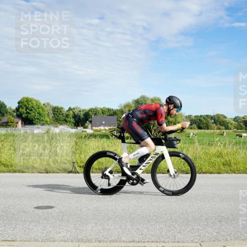 31.08.2025 - Elbe Triathlon Hamburg Michael Burmester http://msf.ph/oto/8691509 31.08.2025 10:03:48 Radfahren 533, 671, 695, 728, 778, 807 meine-sportfotos.de