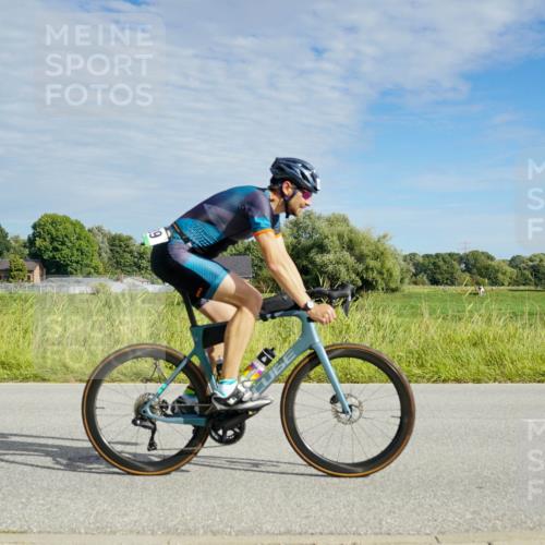 31.08.2025 - Elbe Triathlon Hamburg Michael Burmester http://msf.ph/oto/8691568 31.08.2025 10:06:12 Radfahren 493, 557, 689, 744, 824, 854 meine-sportfotos.de