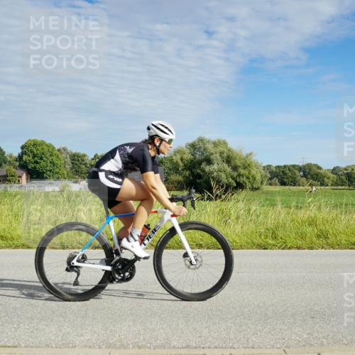 31.08.2025 - Elbe Triathlon Hamburg Michael Burmester http://msf.ph/oto/8691573 31.08.2025 10:06:19 Radfahren 504, 611, 730, 744, 782, 899 meine-sportfotos.de