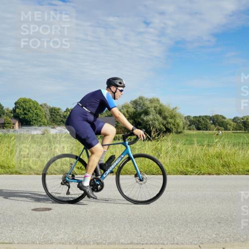 31.08.2025 - Elbe Triathlon Hamburg Michael Burmester http://msf.ph/oto/8691574 31.08.2025 10:06:20 Radfahren 322, 504, 611, 730, 744, 782, 899 meine-sportfotos.de
